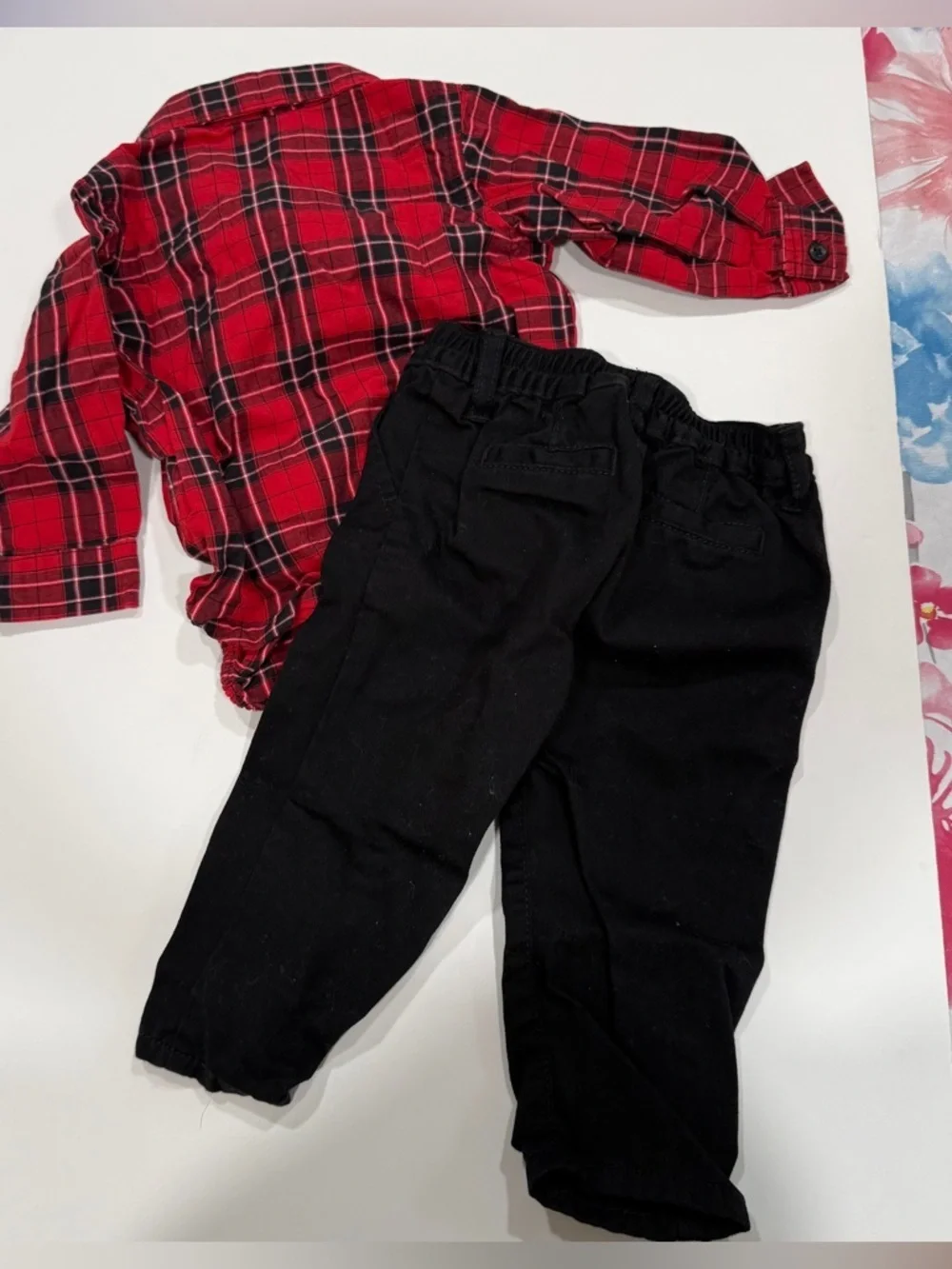 The Children’s Place two piece red plaid and Jean set for boys size 9-12